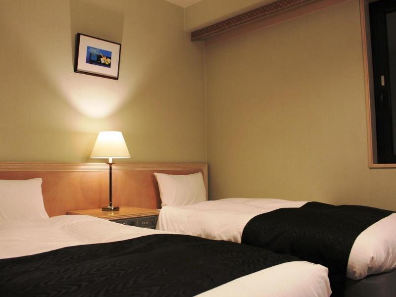 Apa Hotel Tonami Ekimae Esterno foto